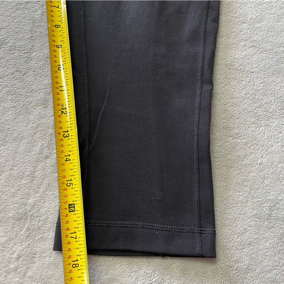 Lolë Black Cropped Athletic Leggings - Picture 11 of 11